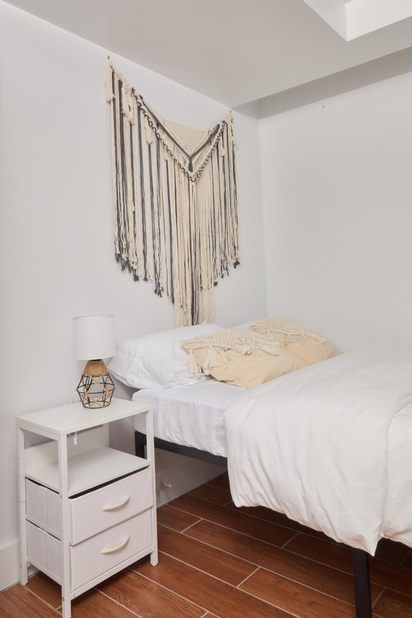 Comfy Guest House In Hell'S Kitchen New York Eksteriør billede